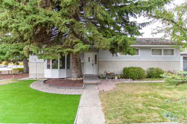 3 Chatham Drive NW in  Calgary MLS® #A2081208