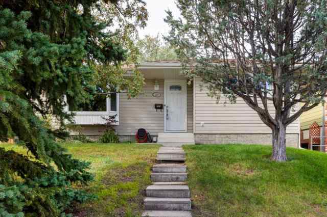 228 Hunterbrook Place NW in  Calgary MLS® #A2083716