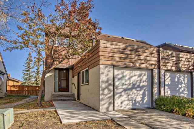 301, 2423 56 Street NE in  Calgary MLS® #A2084302