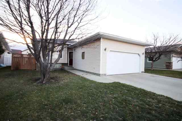Mountain Heights real estate 136 Mt Rundle Road W in Mountain Heights Lethbridge