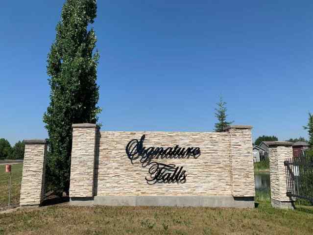 Signature Falls real estate 8566 72 Avenue  in Signature Falls Grande Prairie