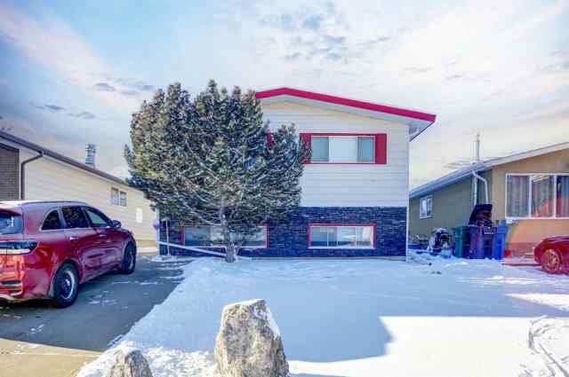 Mountain Heights real estate 36 Trent Road W in Mountain Heights Lethbridge