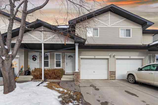 204, 760 Railway Gate SW in Midtown Airdrie