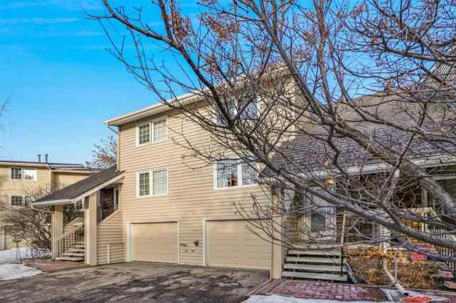 394 Point Mckay Gardens NW in  Calgary MLS® #A2110070