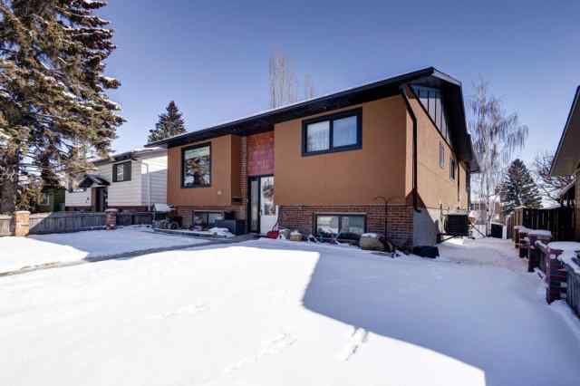 6024 Norfolk Drive NW in Thorncliffe Calgary MLS® #A2112140