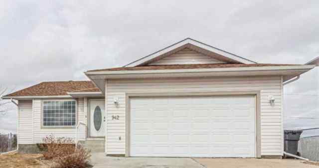 NONE real estate 942 Kipling Crescent SW in NONE Redcliff