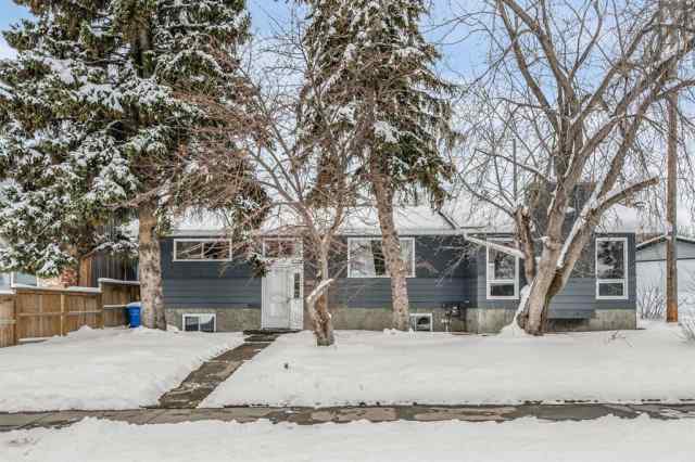 6603 Bowwood Drive NW in Bowness Calgary