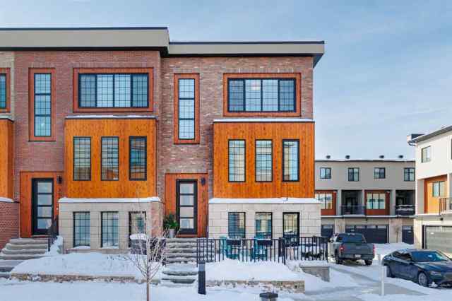 303, 81 Greenbriar Place NW in  Calgary