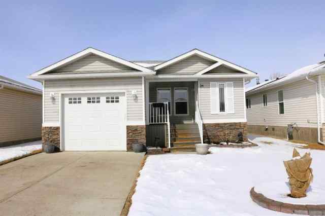 24 Baywood Place  in Lighthouse Point Sylvan Lake MLS® #A2118178