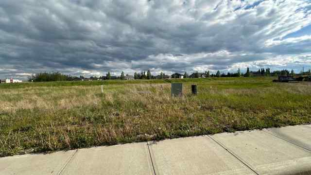 NONE real estate 400 Shantz Drive   in NONE Didsbury