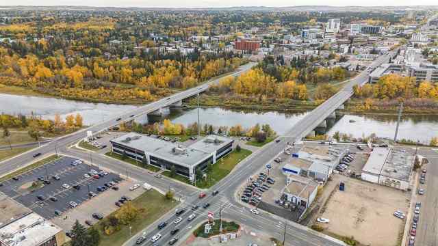  T4N6C9 Red Deer