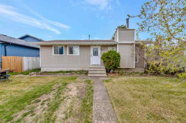 NONE real estate 104 4 Street E in NONE Lashburn