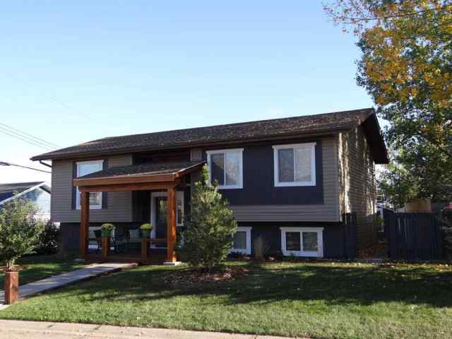 NONE real estate 250 8 Street SE in NONE Three Hills