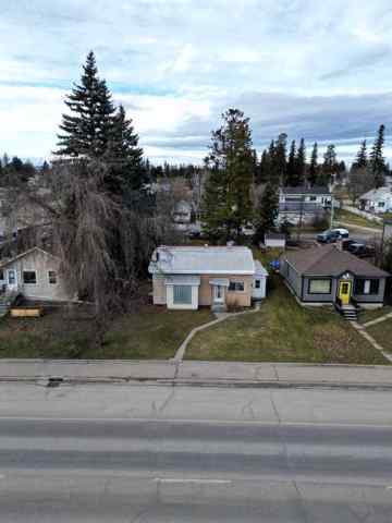 Edson real estate 4720 4 Avenue  in Edson Edson