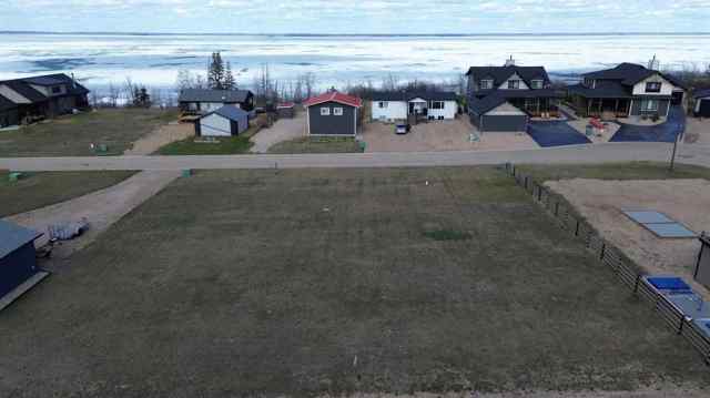 Rochon Sands Heights real estate 12 Marina View Close   in Rochon Sands Heights Rural Stettler No. 6, County of