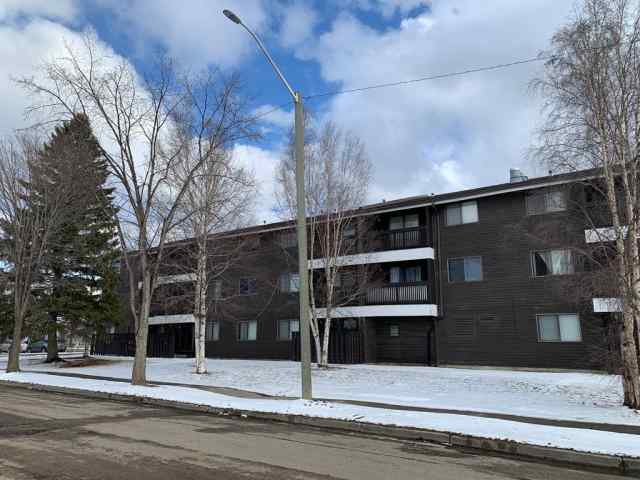 Edson real estate 211, 5317 5 Avenue  in Edson Edson