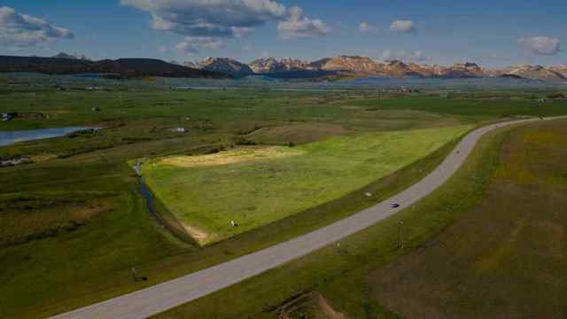 NONE real estate Next to Highway 5 Near Mountain View   in NONE Cardston