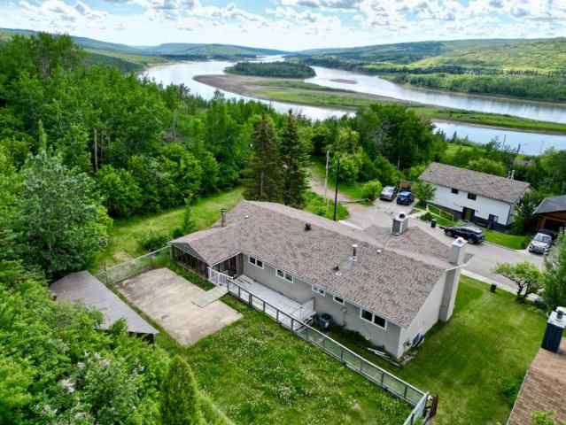 South End real estate 11719 103 Street  in South End Peace River