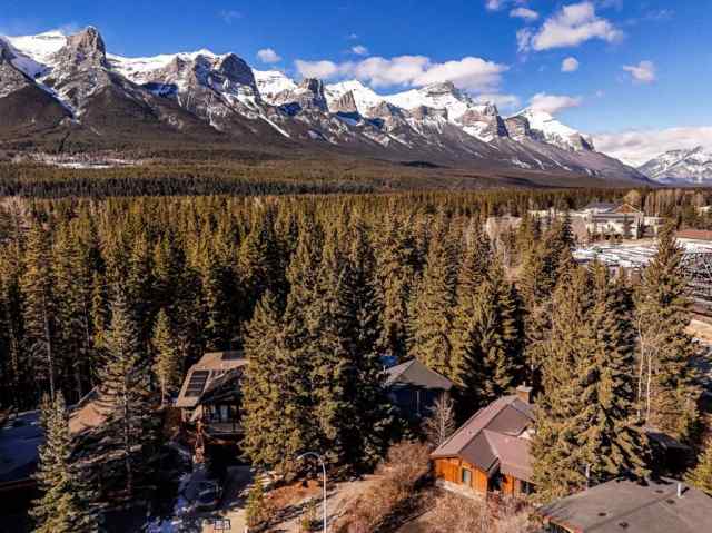 Town Centre_Canmore real estate 20 Pinewood Crescent  in Town Centre_Canmore Canmore
