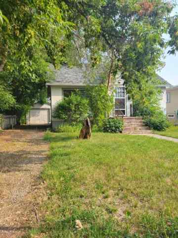 Winston Heights/Mountview real estate 408 21 Avenue NE in Winston Heights/Mountview Calgary