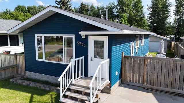 Edson real estate 5743 9 Avenue  in Edson Edson