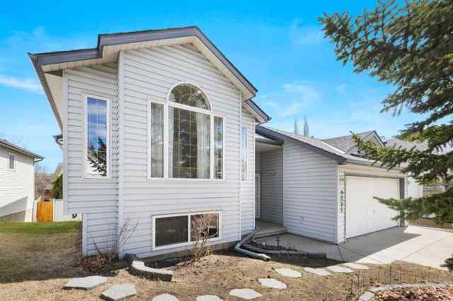 Scenic Acres real estate 9095 Scurfield Drive NW in Scenic Acres Calgary