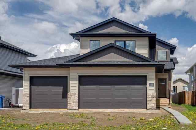 Hawkridge Estates real estate 136 Hollman Close  in Hawkridge Estates Penhold