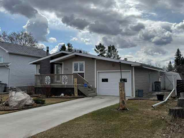 Edgerton real estate 5135 55 Avenue   in Edgerton Edgerton