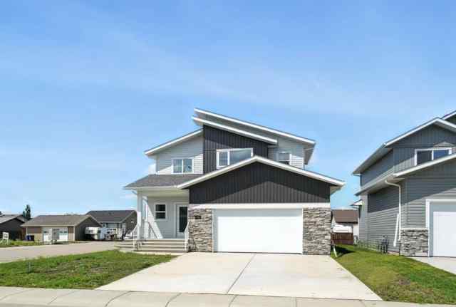 Panorama Estates real estate 70 Palmer Circle  in Panorama Estates Blackfalds