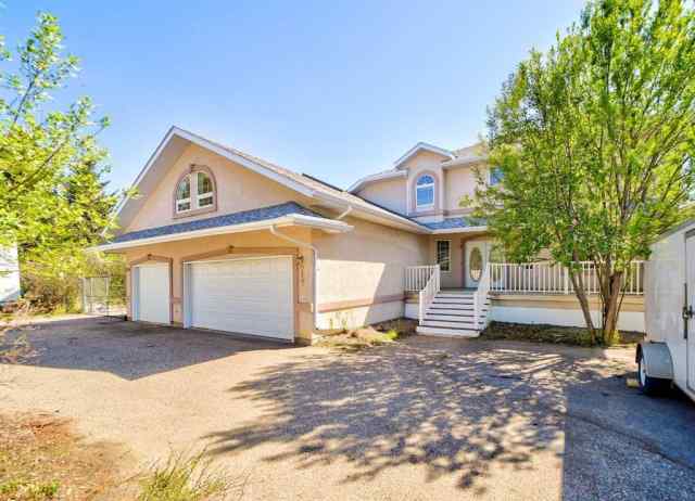  real estate 217 Falcon Ridge Way  in  Rural Lethbridge County