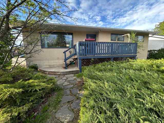 NONE real estate 5210 Waghorn   in NONE Blackfalds