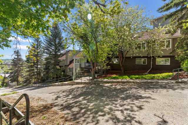 Crescent Heights real estate 102, 333 2 Avenue NE in Crescent Heights Calgary