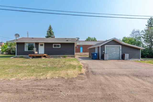 NONE real estate 302 2 Avenue E in NONE Maidstone