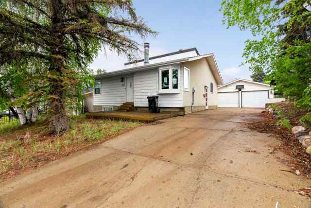 Thickwood real estate 105 Simpson Way  in Thickwood Fort McMurray