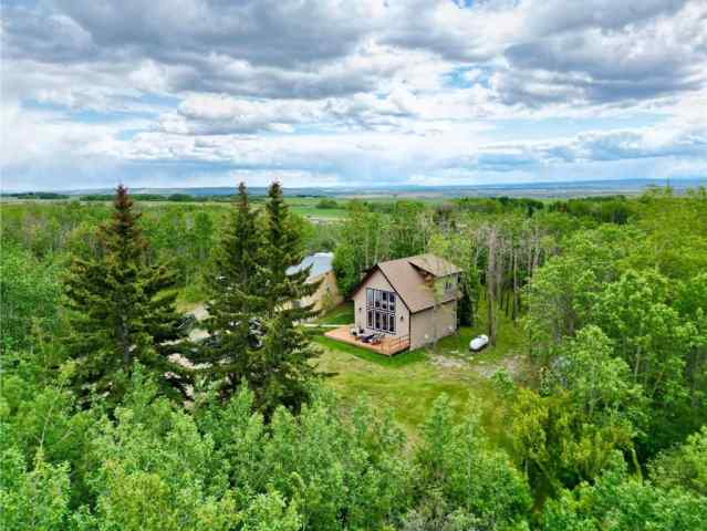 Bearspaw_Calg real estate 33131 Meskanaw Road  in Bearspaw_Calg Rural Rocky View County