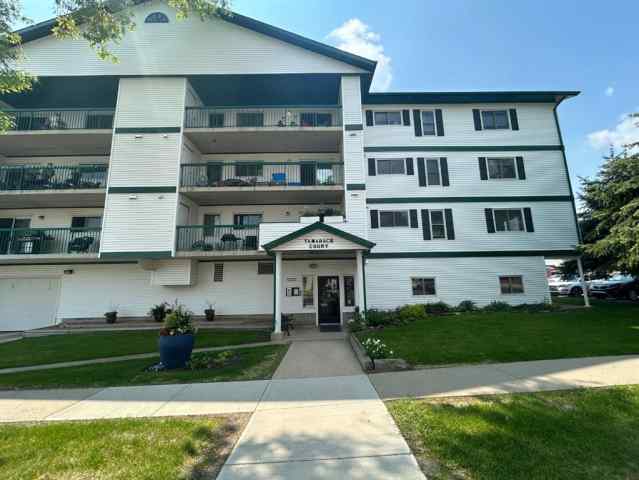 Central Ponoka real estate 407, 5007 52 Avenue  in Central Ponoka Ponoka