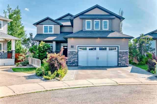 West Highlands real estate 340 Tartan Circle W in West Highlands Lethbridge