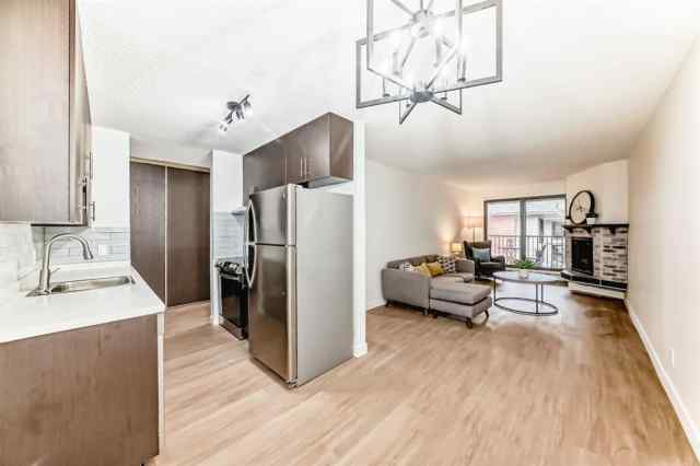 Varsity real estate 2204, 4001B 49 Street NW in Varsity Calgary