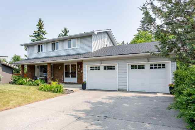 Varsity real estate 116 Varsity Green Bay NW in Varsity Calgary