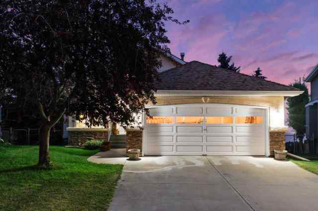 Patterson real estate 30 Patterson Green SW in Patterson Calgary