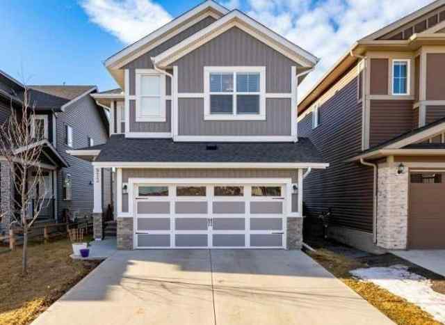 Midtown real estate 973 Midtown Avenue SW in Midtown Airdrie