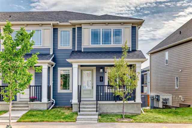 Yorkville real estate 181 Yorkville Boulevard SW in Yorkville Calgary