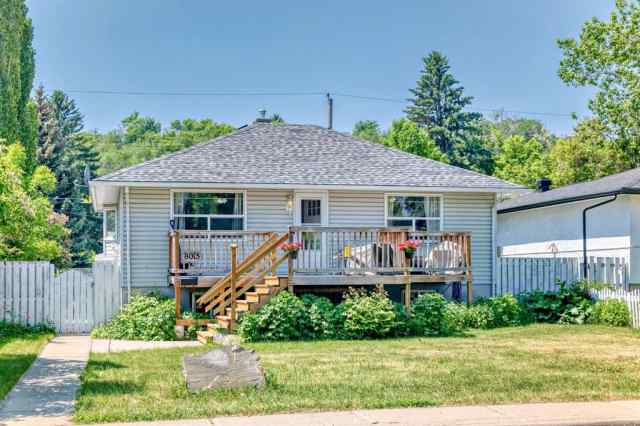 Bowness real estate 8015 34 Avenue NW in Bowness Calgary