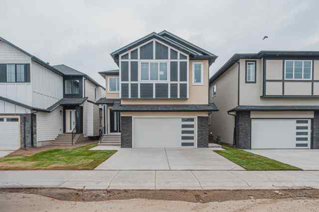 Saddle Ridge real estate 137 saddlecrest Circle NE in Saddle Ridge Calgary