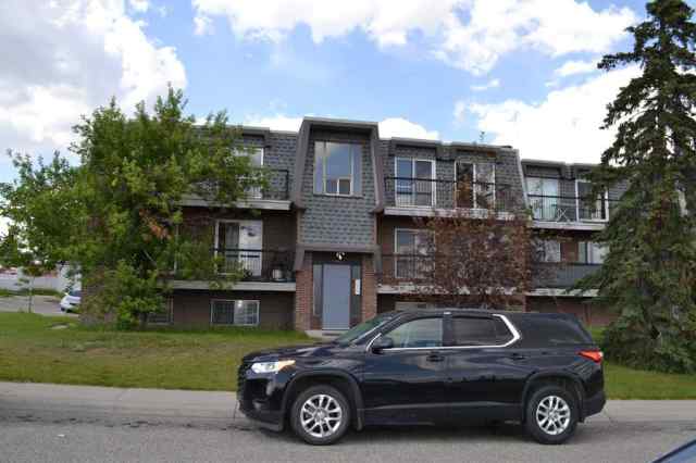 Huntington Hills real estate 305, 431c Huntsville Crescent NW in Huntington Hills Calgary