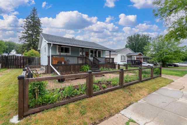 Larsen Grove real estate 4814 39 Street S in Larsen Grove Lloydminster