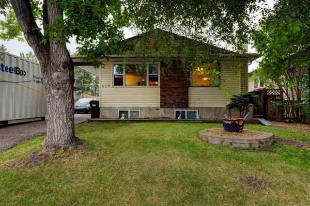 Canyon Meadows real estate 628 Cantrell Drive SW in Canyon Meadows Calgary