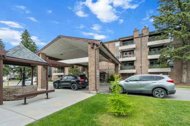 Braeside real estate 1310, 201 Braeglen Close SW in Braeside Calgary