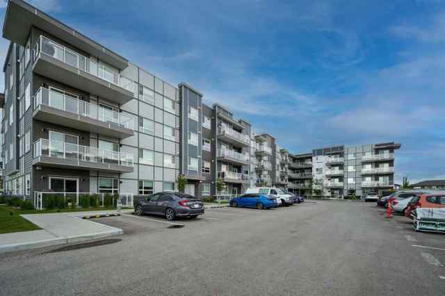 Carrington real estate 406, 80 Carrington Plaza NW in Carrington Calgary
