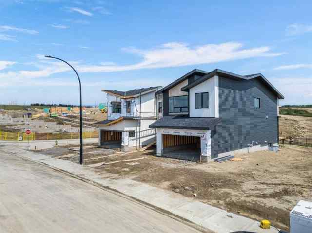 Heritage Hills real estate 51 Heritage Heath  in Heritage Hills Cochrane